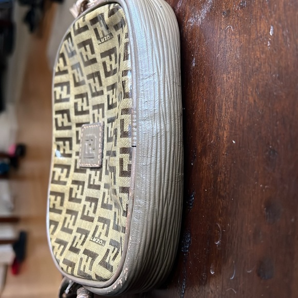 Fendi crossbody - Picture 7 of 12